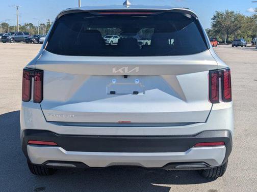 Ivory Silver 2026 Kia Sorento LX