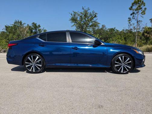 2020 Nissan Altima SR FWD