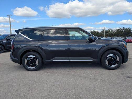 2026 Kia EV9 Wind
