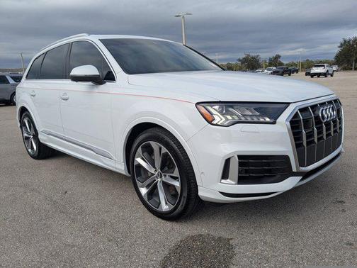 2020 Audi Q7 55 Prestige