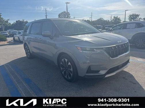 Ceramic Silver 2024 Kia Carnival EX