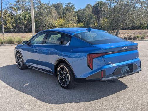 2025 Kia K4 GT-Line