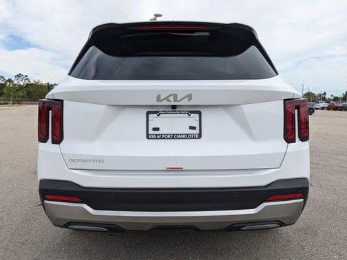 2025 Kia Sorento S