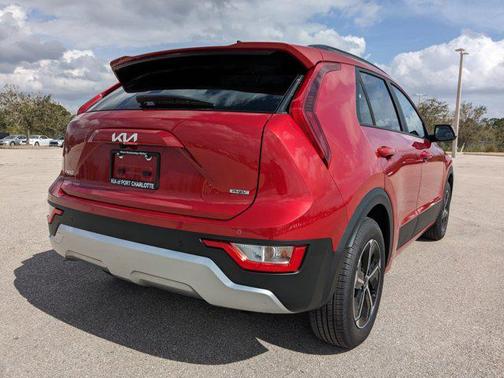 2025 Kia Niro Plug-In Hybrid EX