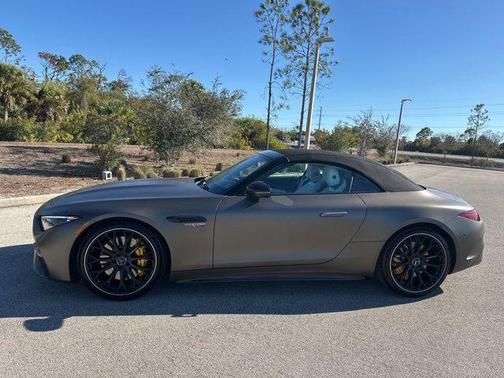 2025 Mercedes-Benz AMG SL 63 Base