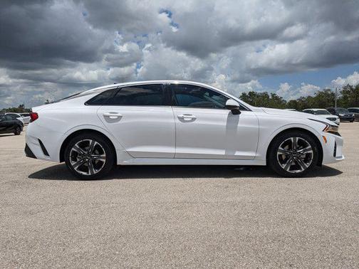2021 Kia K5 EX