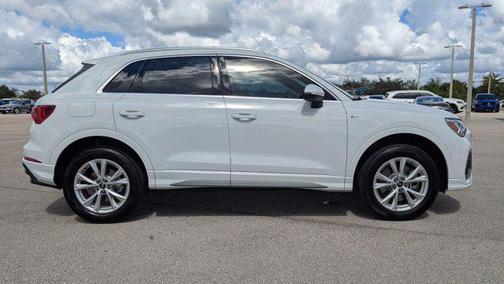 2024 Audi Q3 45 S line Premium Plus
