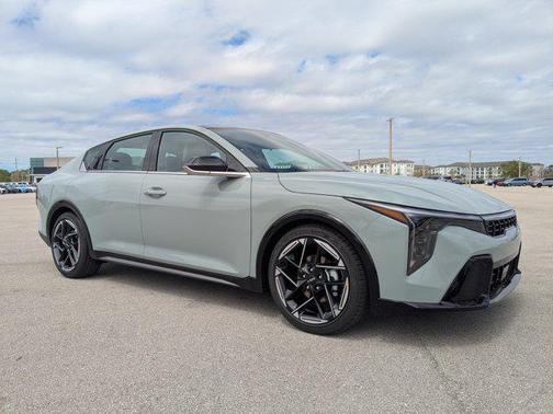 Morning Haze 2026 Kia K4 GT-Line