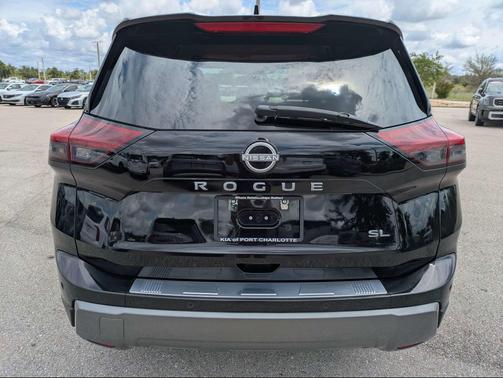 Super Black 2024 Nissan Rogue SL