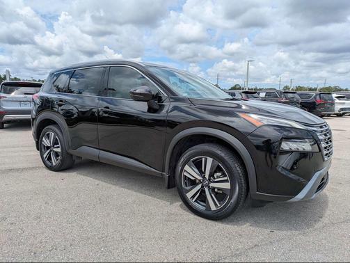Super Black 2024 Nissan Rogue SL