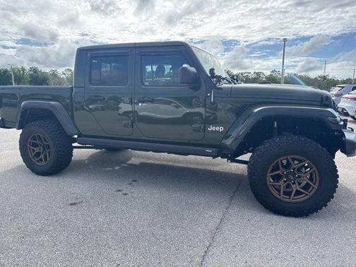 Sarge Green Clearcoat 2021 Jeep Gladiator Overland