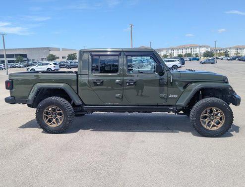 Sarge Green Clearcoat 2021 Jeep Gladiator Overland