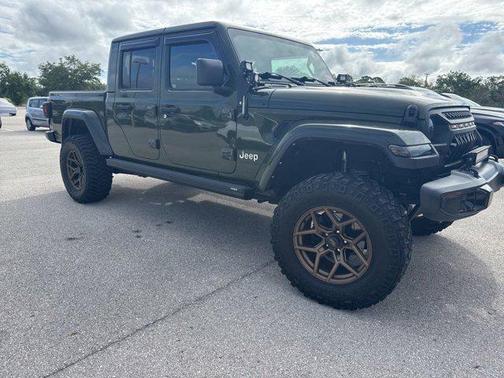 Sarge Green Clearcoat 2021 Jeep Gladiator Overland