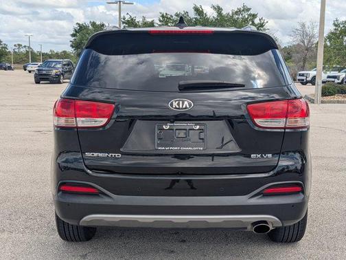 Ebony Black 2018 Kia Sorento EX