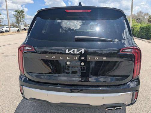 Ebony Black 2025 Kia Telluride S