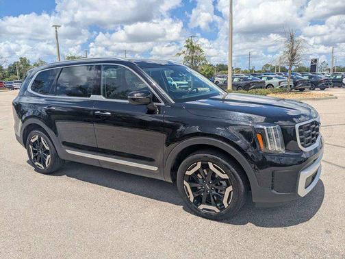 Ebony Black 2025 Kia Telluride S