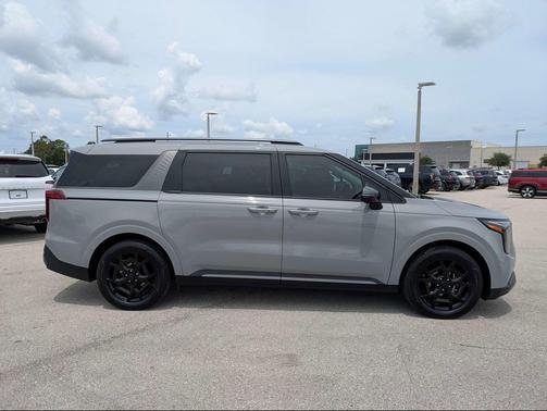 Ceramic Silver 2026 Kia Carnival Hybrid SX Prestige