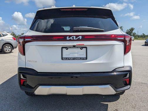 2025 Kia Seltos S