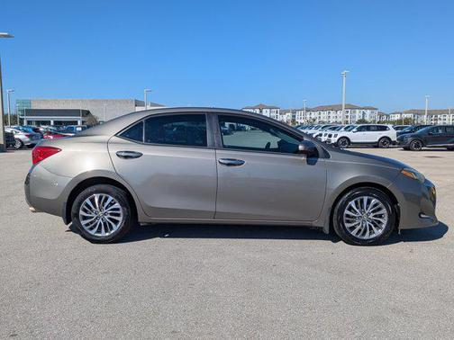 2018 Toyota Corolla XLE