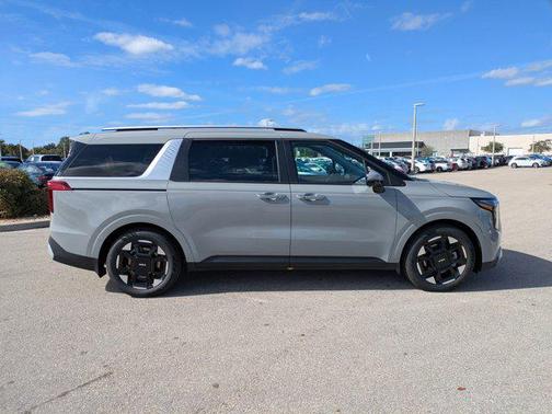 2026 Kia Carnival EX