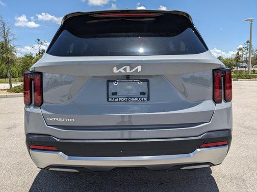 2025 Kia Sorento EX