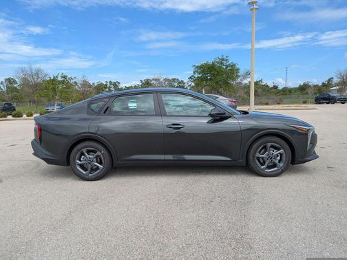 Steel Gray 2026 Kia K4 LXS