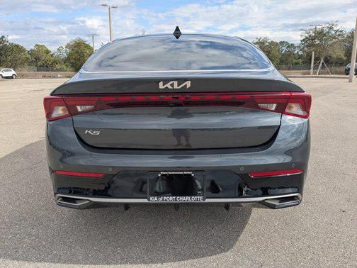 2022 Kia K5 EX