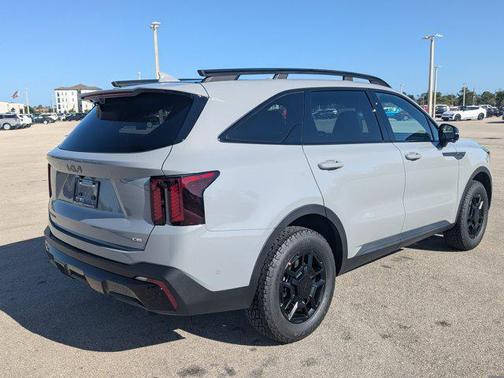 Wolf Gray 2026 Kia Sorento SX