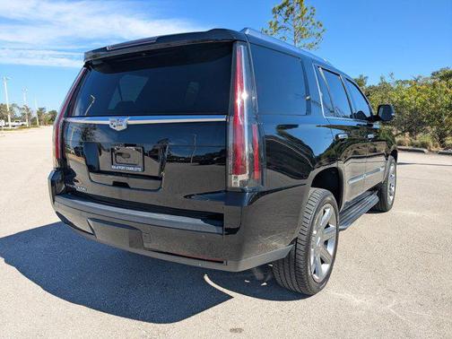 2020 Cadillac Escalade Luxury