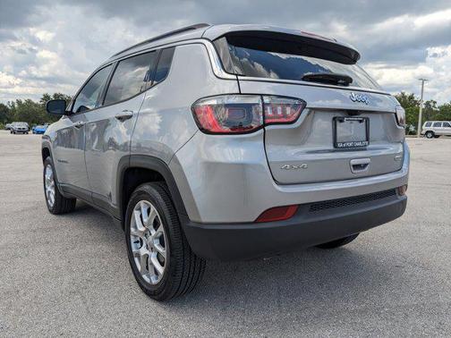 2023 Jeep Compass Latitude Lux