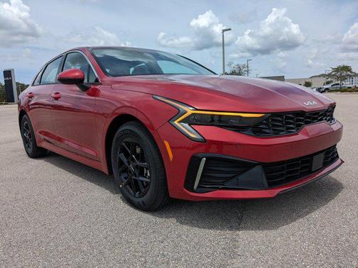 2025 Kia K5 LXS