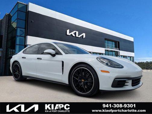 Carrara White Metallic 2018 Porsche Panamera 4S