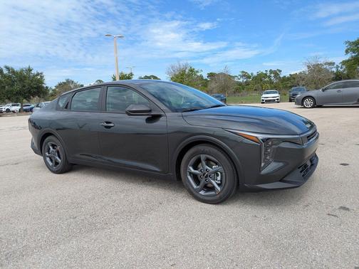 Interstellar Gray 2026 Kia K4 LXS
