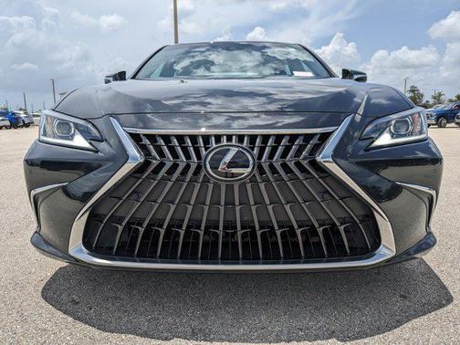 2023 Lexus ES 350 Base