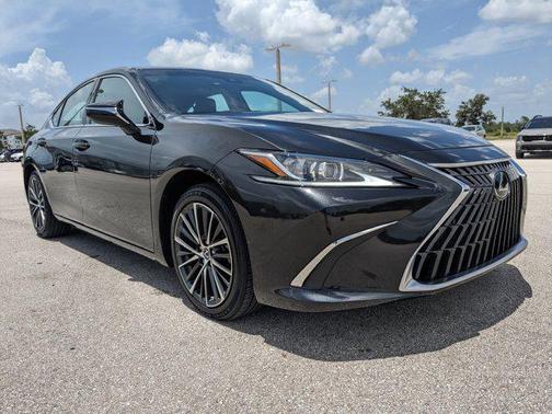 2023 Lexus ES 350 Base