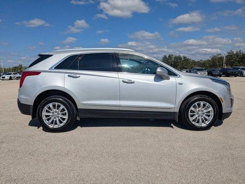 2017 Cadillac XT5 Base