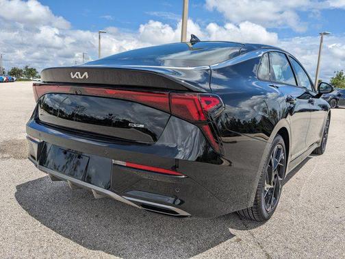 2025 Kia K5 GT-Line