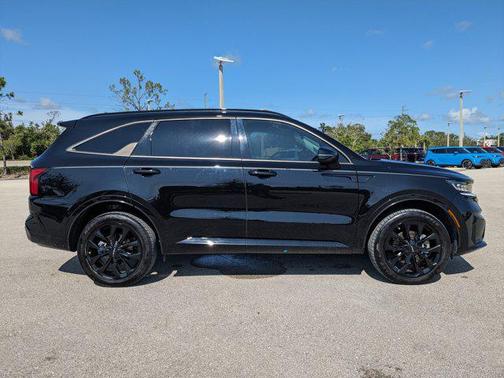 2022 Kia Sorento SX