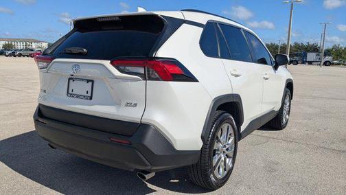 2021 Toyota RAV4 XLE Premium