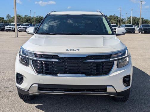 Snow White Pearl 2026 Kia Seltos S