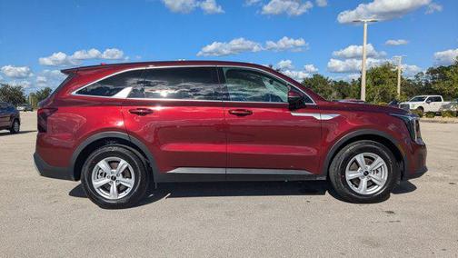 2025 Kia Sorento LX