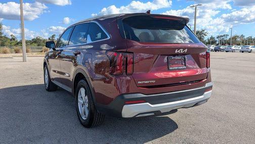 2025 Kia Sorento LX