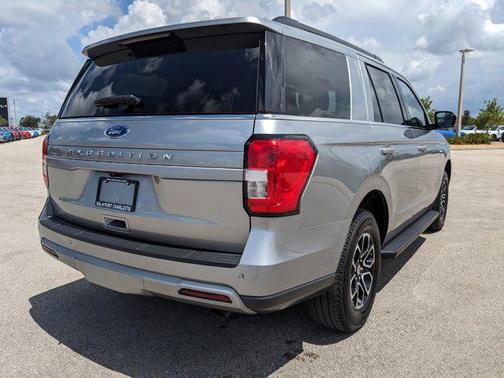 2024 Ford Expedition XLT