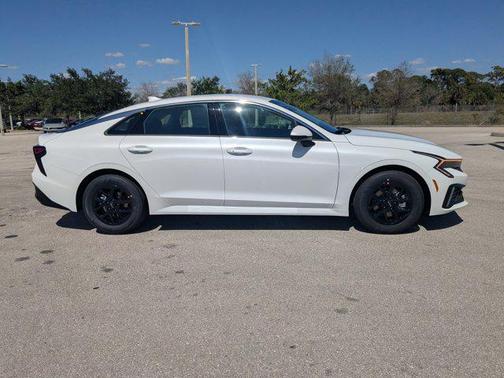 Snow White Pearl 2026 Kia K5 LXS FWD