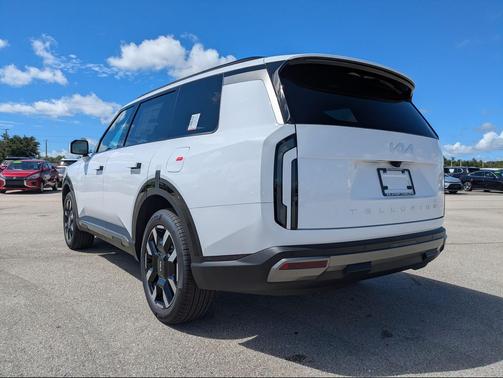 Glacial White Pearl 2027 Kia Telluride S
