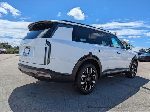 Glacial White Pearl 2027 Kia Telluride S