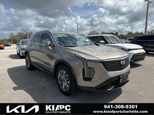 2024 Cadillac XT4 Premium Luxury