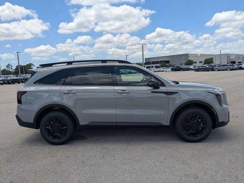 Wolf Gray 2026 Kia Sorento SX
