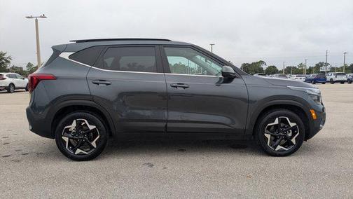 2025 Kia Seltos EX