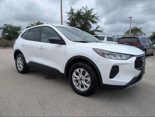 Oxford White 2025 Ford Escape Active